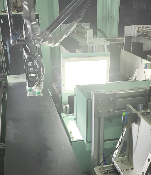 電冷器自動疊片機流水線.png